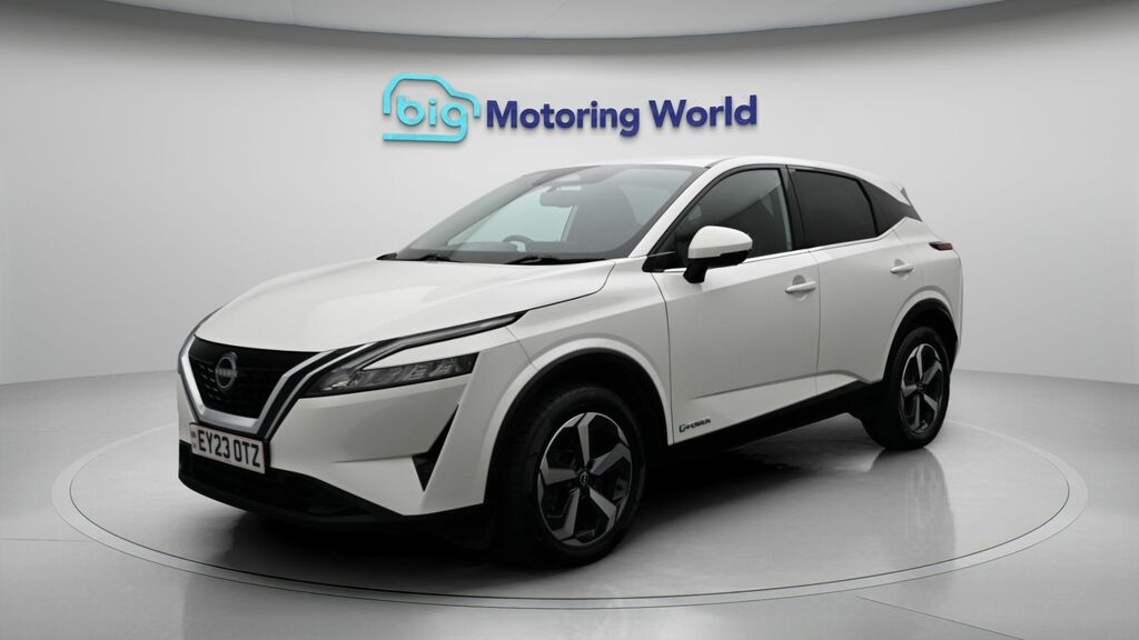 Nissan Qashqai N-connecta White #3
