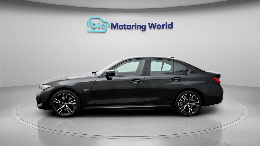 BMW 3 Series M Sport Black #4