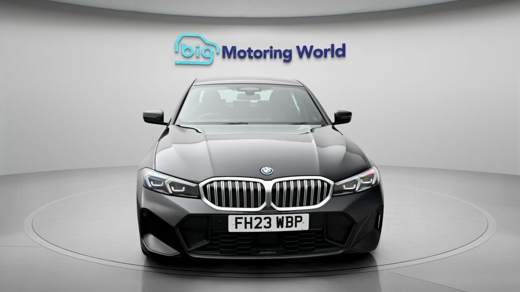 BMW 3 Series M Sport Black #2