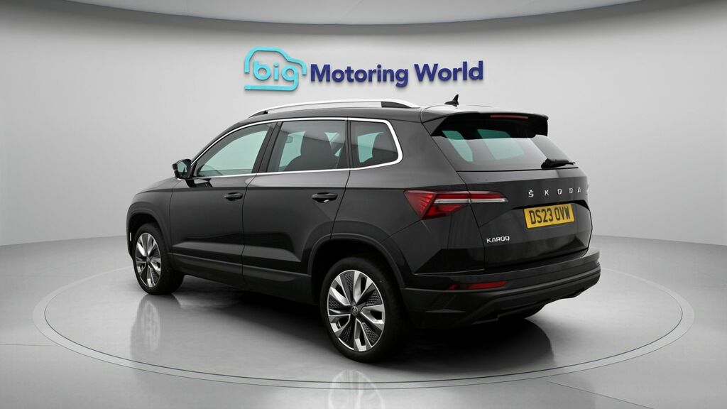 Skoda Karoq Se L Black #5
