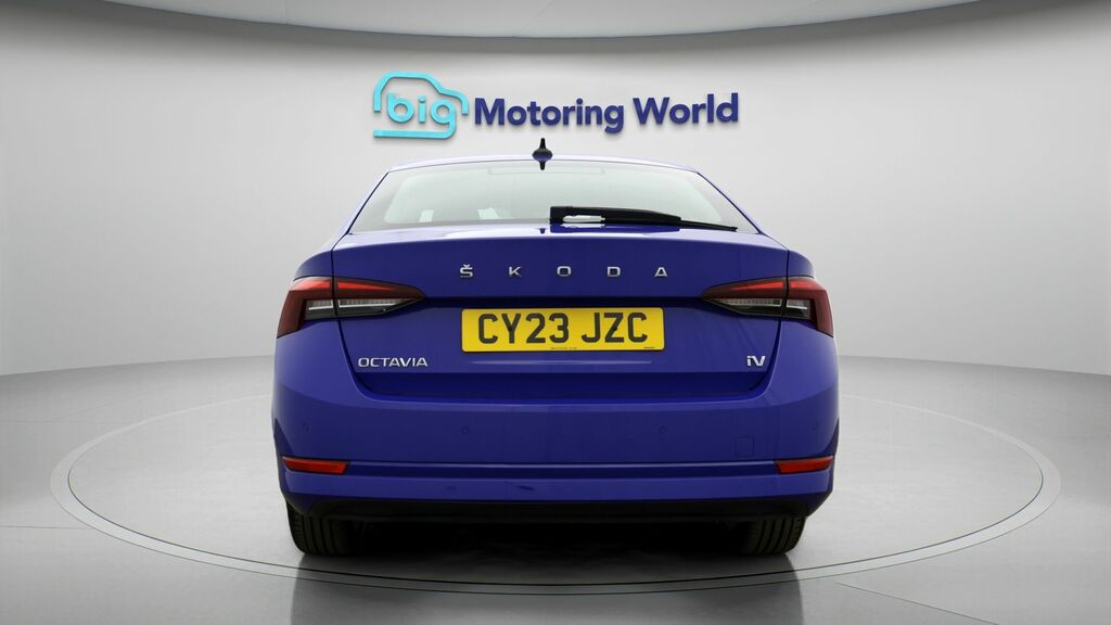Skoda Octavia Se Technology Blue #6