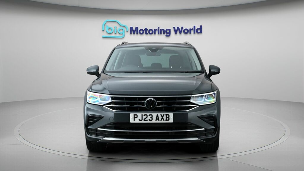 Volkswagen Tiguan Elegance Grey #2