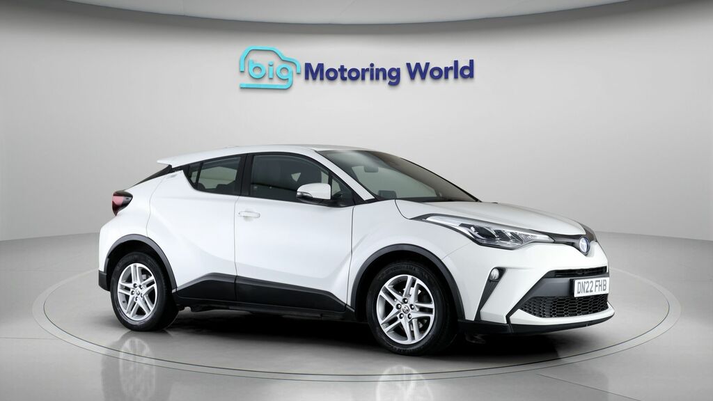 Toyota C-Hr Icon White