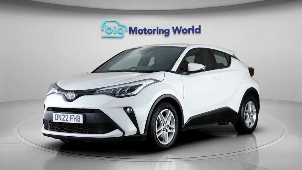 Toyota C-Hr Icon White #3