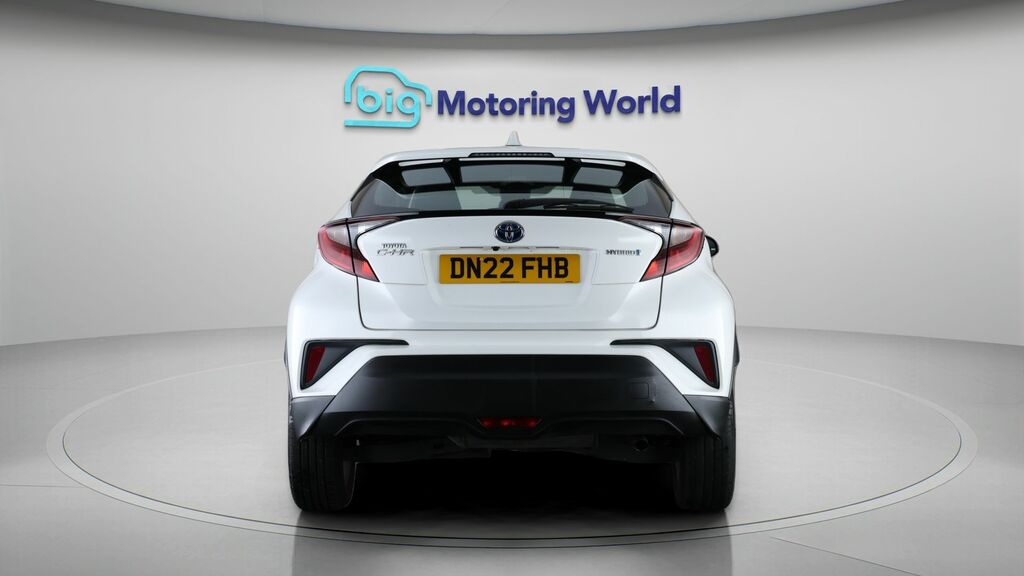 Toyota C-Hr Icon White #6