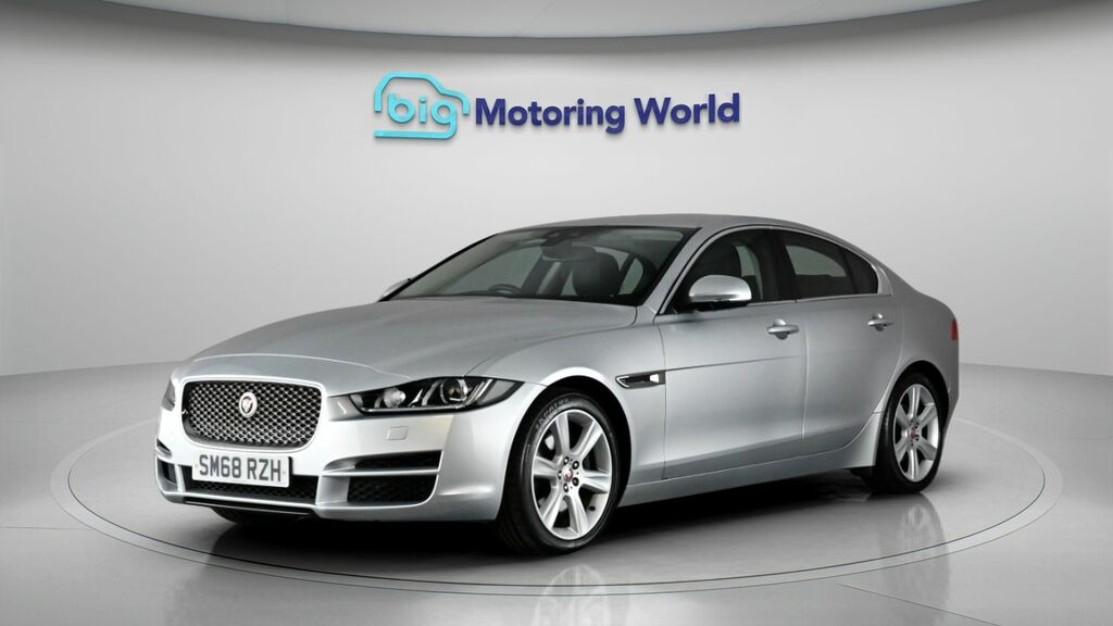 Jaguar XE Portfolio Silver #3