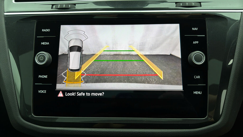 Volkswagen Tiguan R-line Tech Grey #25