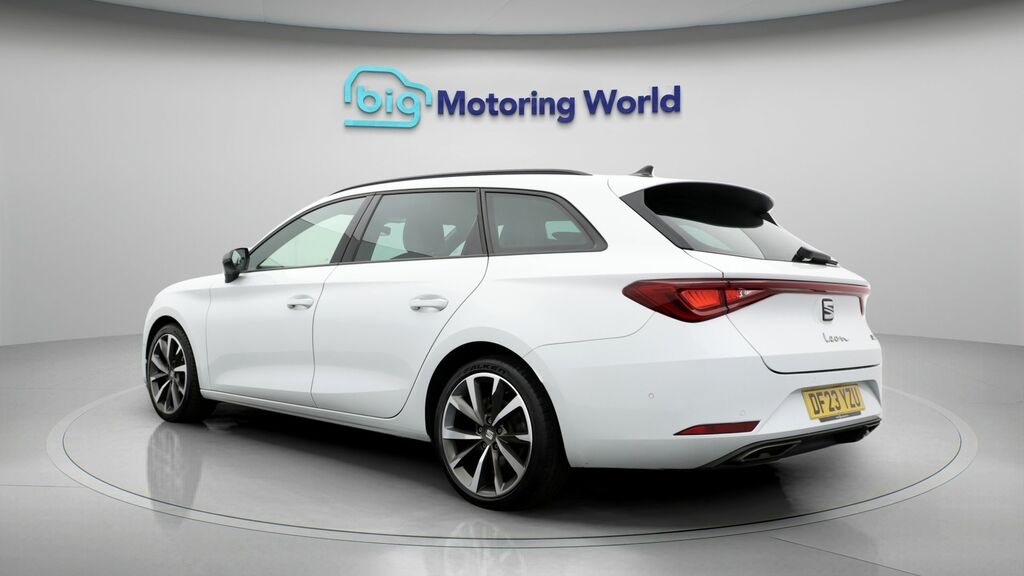 Seat Leon Fr Sport White #5