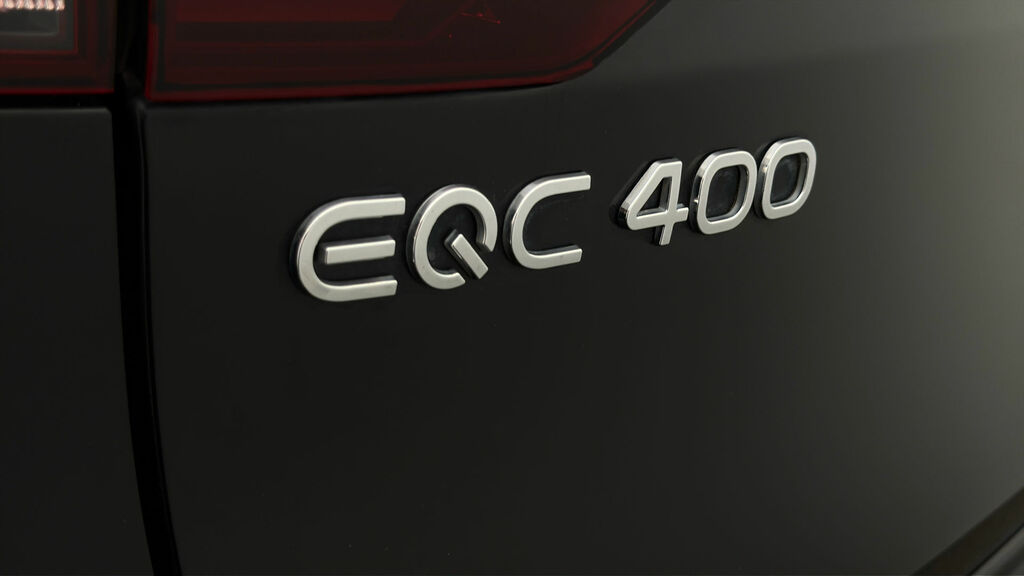 Mercedes-Benz EQC Amg Line Silver #21