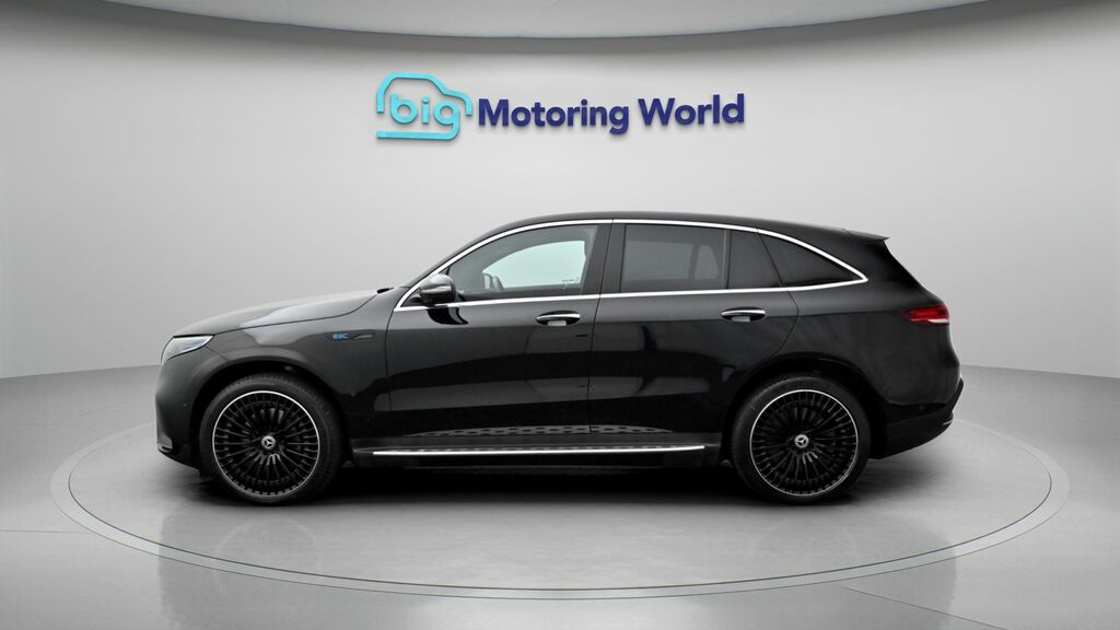 Mercedes-Benz EQC Amg Line Black #4