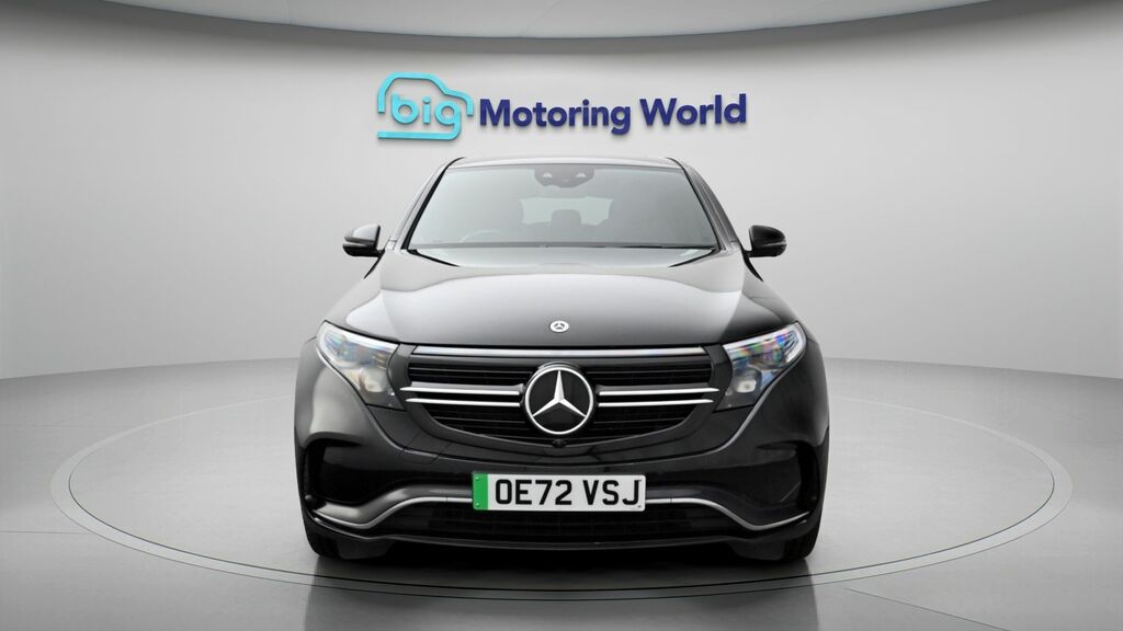 Mercedes-Benz EQC Amg Line Black #2