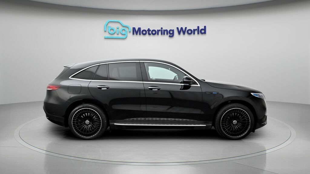 Mercedes-Benz EQC Amg Line Silver #8