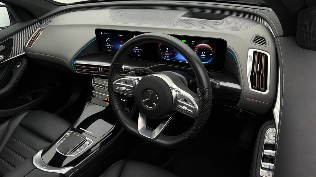 Mercedes-Benz EQC Amg Line Silver #9