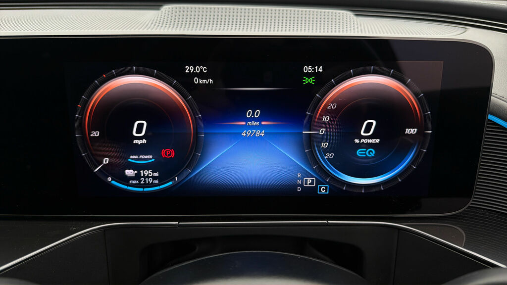Mercedes-Benz EQC Amg Line Silver #25
