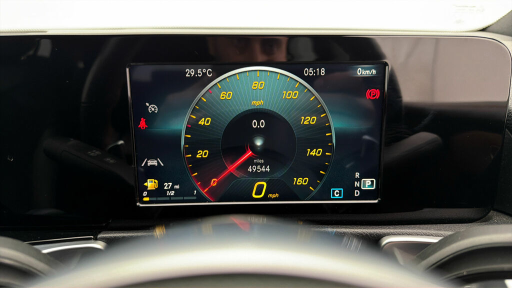 Mercedes-Benz GLB Class Glb 200 Amg Line 7G-tronic White #24