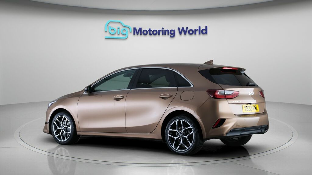 Kia Ceed 3 Brown #5