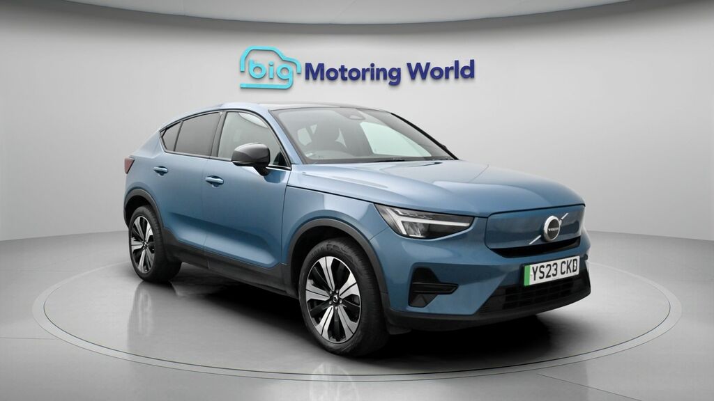 Volvo C40 Core Blue