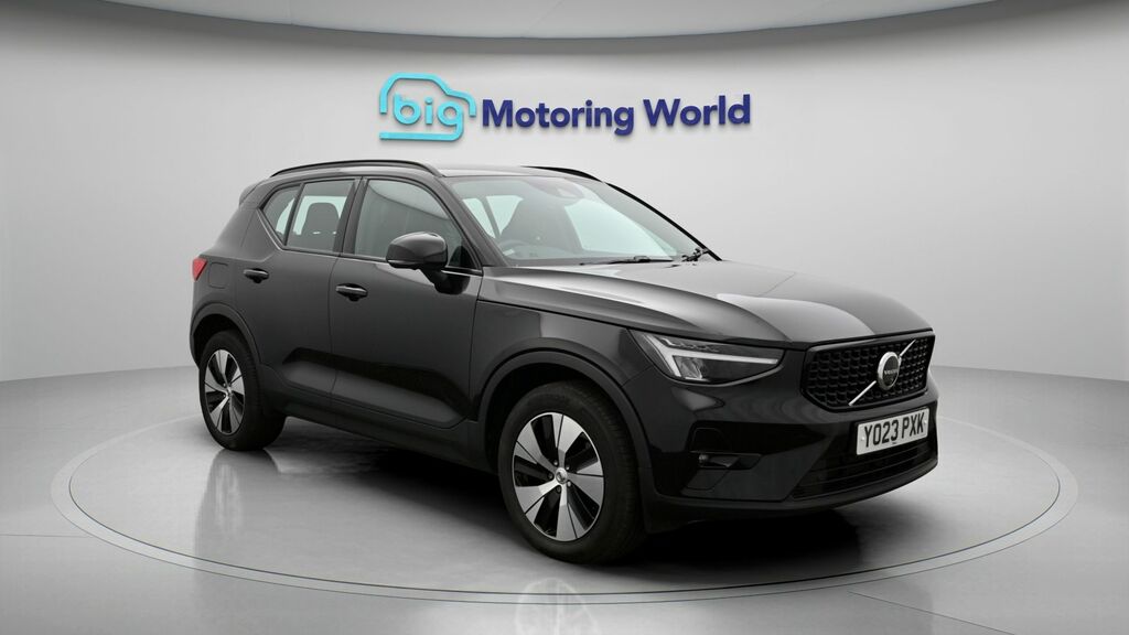 Volvo XC40 Plus Black