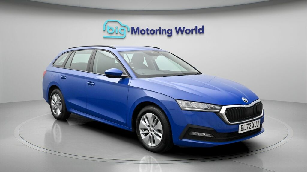 Skoda Octavia Se Technology Blue