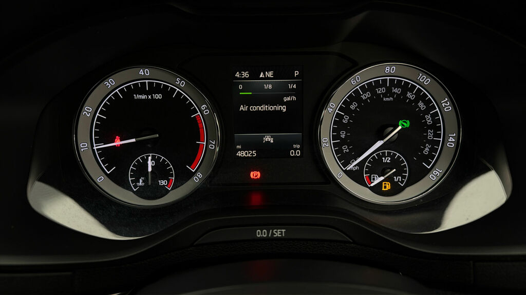 Skoda Karoq 1.0 Tsi Se Drive Silver #24