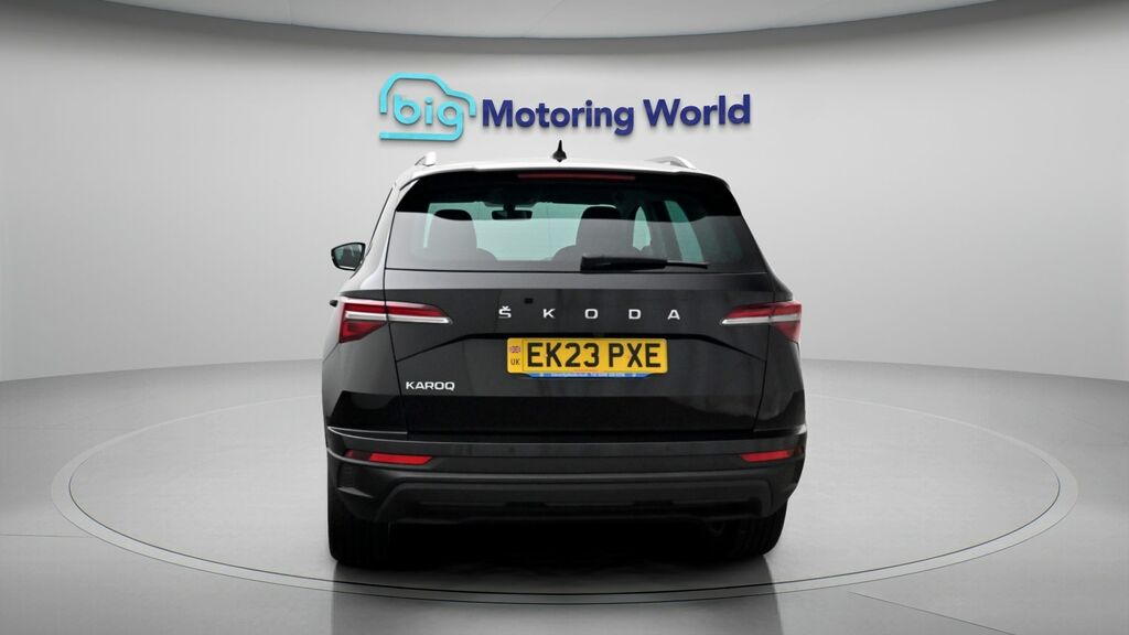 Skoda Karoq Se L EK23PXE Black #6