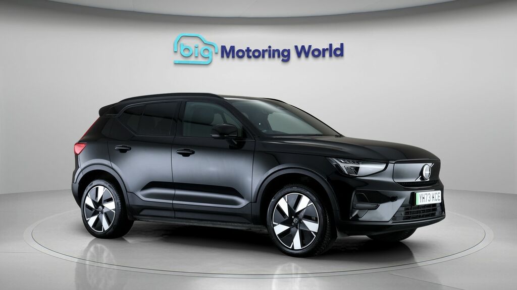 Volvo XC40 Core Black