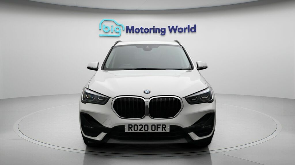 BMW X1 Se White #2