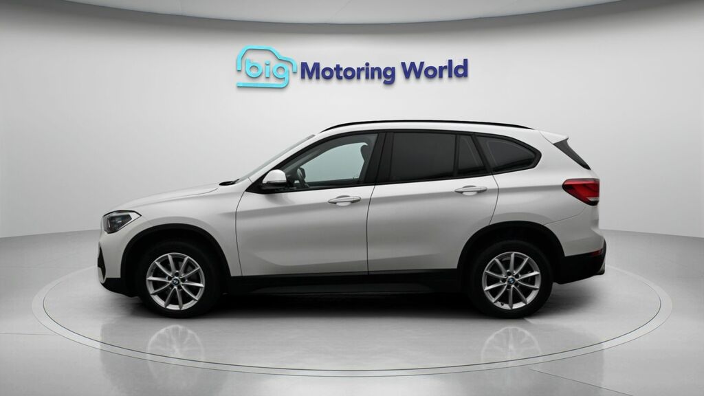 BMW X1 Se White #4