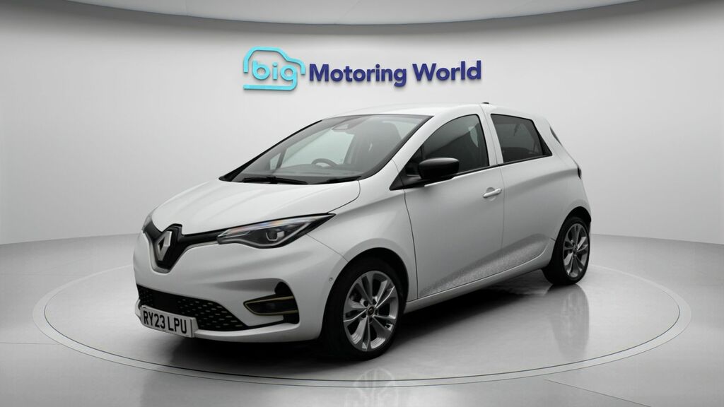 Renault Zoe Iconic White #3