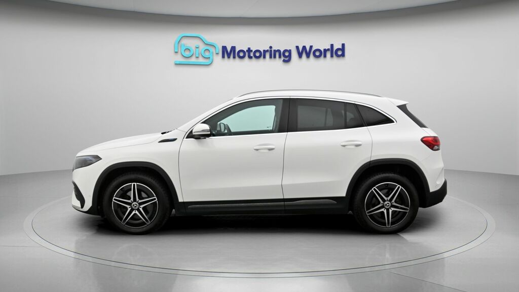 Mercedes-Benz EQA Amg Line White #4