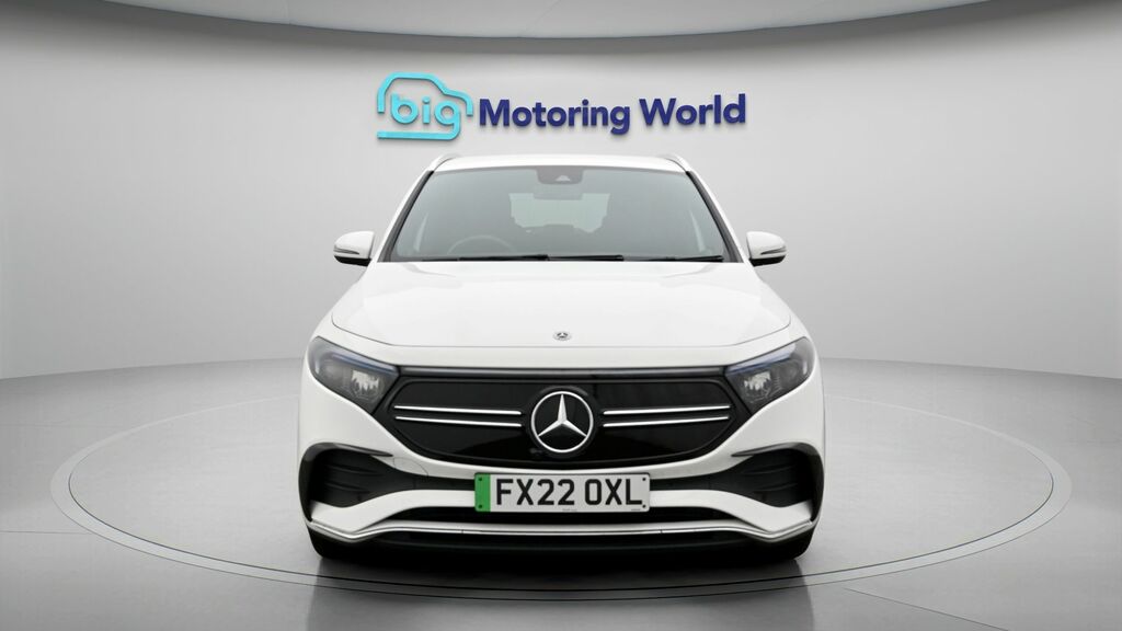 Mercedes-Benz EQA Amg Line White #2