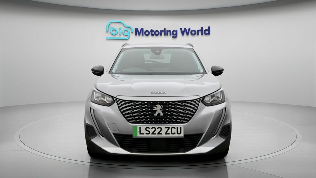 Peugeot e-2008 Allure Premium Grey #2