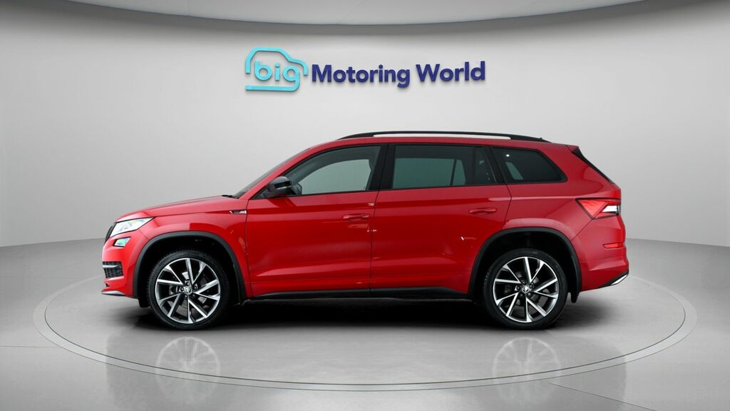 Skoda Kodiaq Sportline Red #4