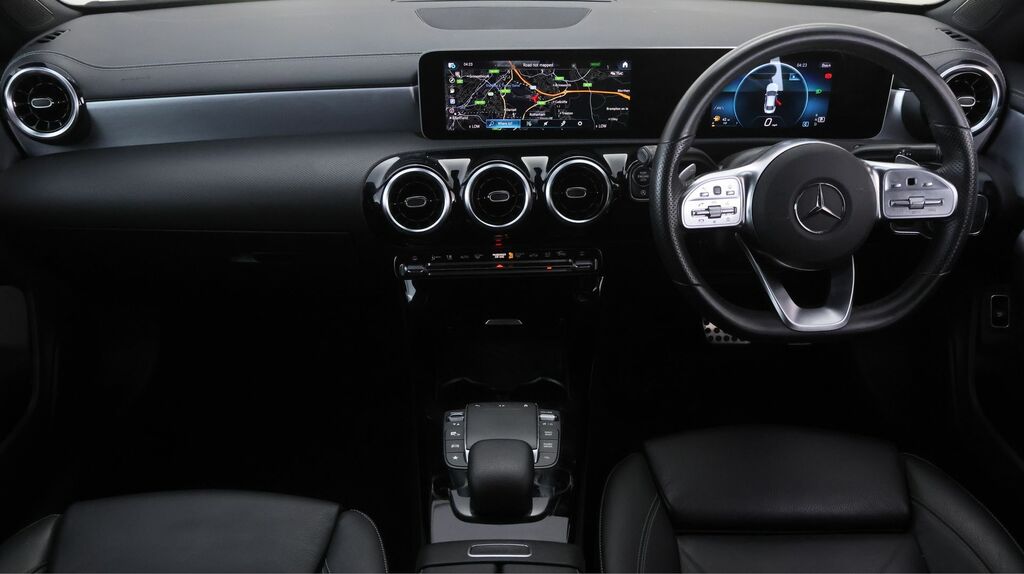 Mercedes-Benz CLA Class 1.3 E 15.6Kwh Amg Line Premium Plus Coupe 8G-dct  #13