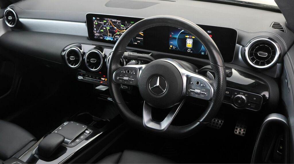 Mercedes-Benz CLA Class 1.3 E 15.6Kwh Amg Line Premium Plus Coupe 8G-dct  #9