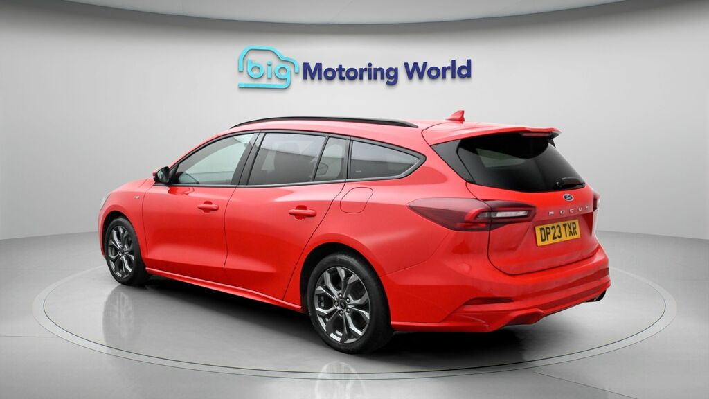 Ford Focus St-line Red #5