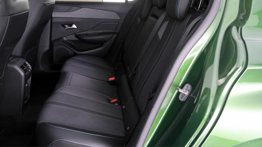 Peugeot 308 1.2 Puretech Active Premium Eat8 Black #15