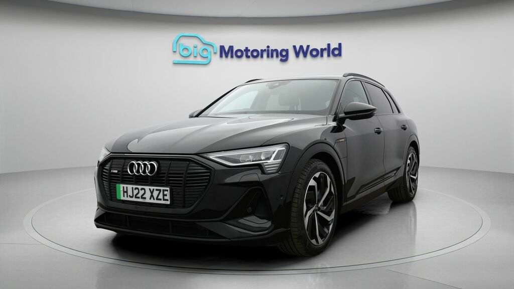 Audi E-tron Black Edition Black #2