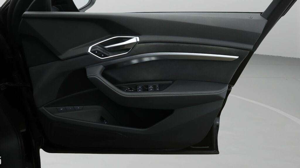Audi E-tron 55 S Line Quattro 95Kwh 11Kw Charger #15