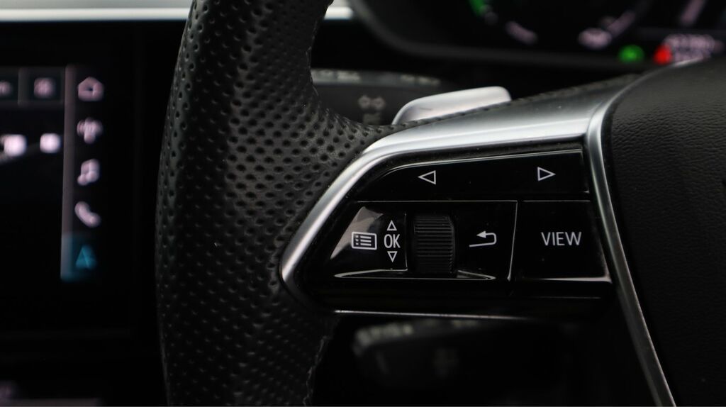 Audi E-tron 55 S Line Quattro 95Kwh 11Kw Charger #22