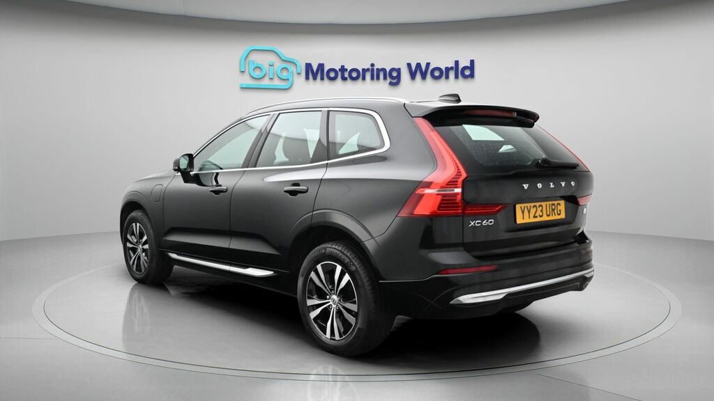 Volvo XC60 Core Black #5