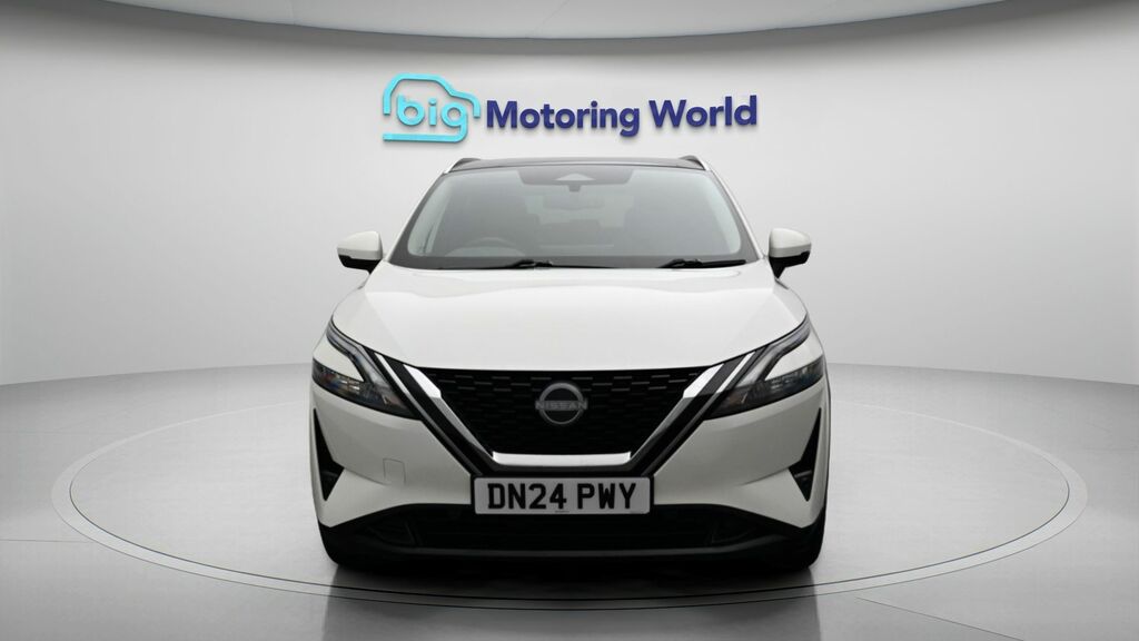 Nissan Qashqai N-connecta DN24PWY White #2