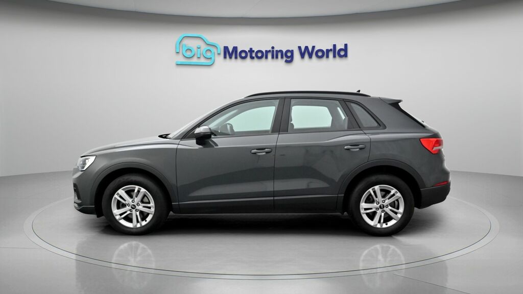 Audi Q3 Technik Grey #4