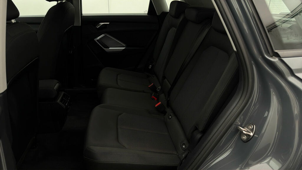 Audi Q3 Black Edition 35 Tfsi 150 Ps S Tronic  #15
