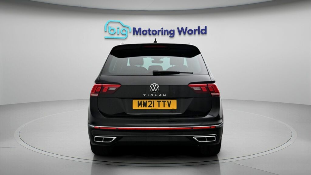 Volkswagen Tiguan R-line MW21TTV Black #6