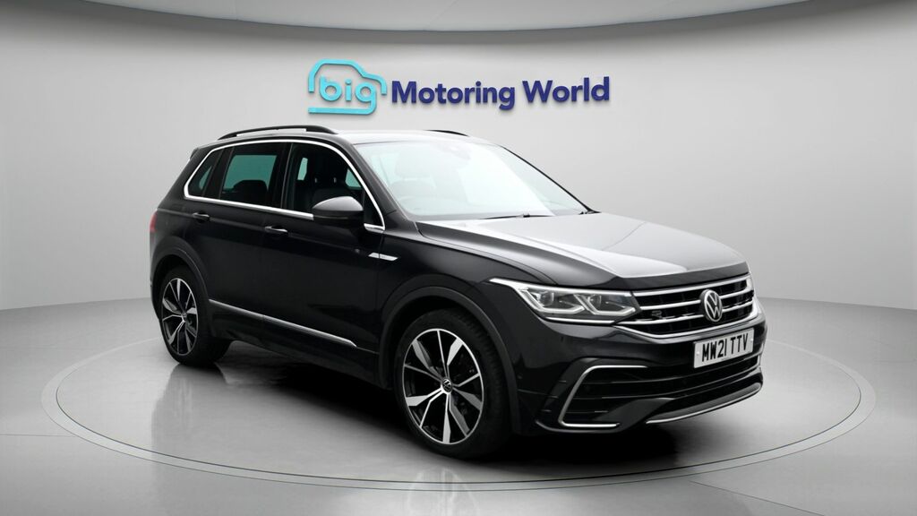 Volkswagen Tiguan R-line Black