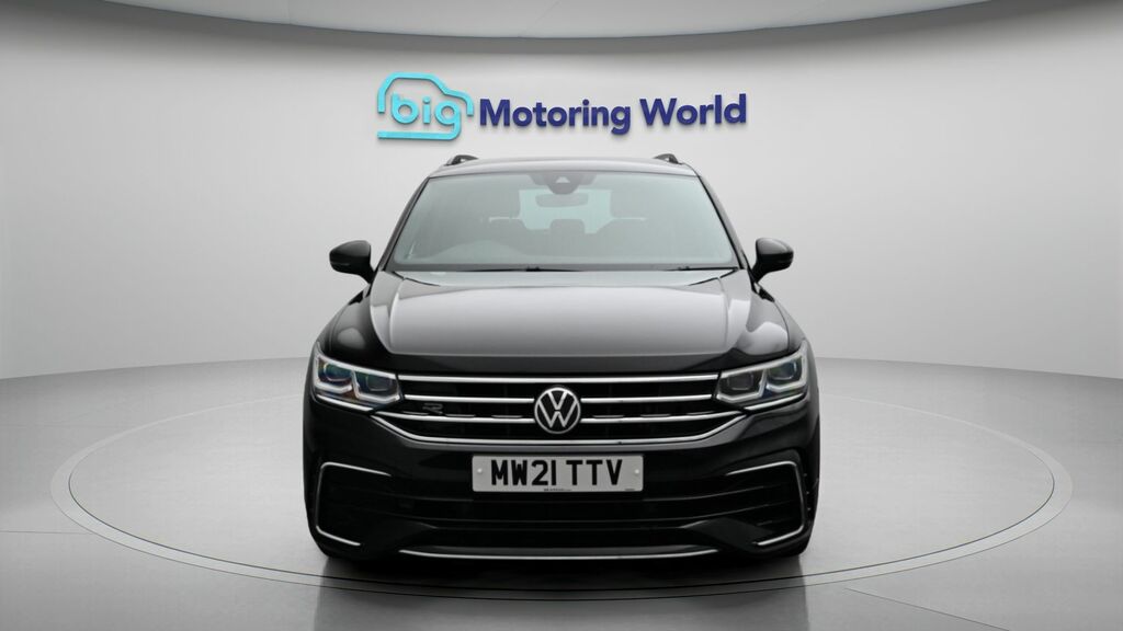 Volkswagen Tiguan R-line MW21TTV Black #2