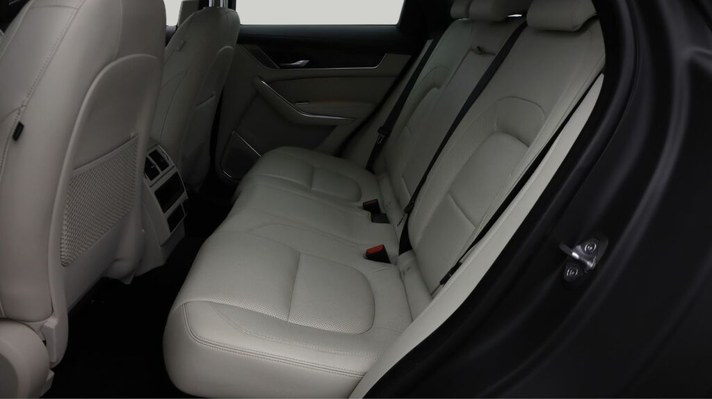 Jaguar F-Pace Jaguar Estate 2.0 D200 R-dynamic Hse Au Grey #16