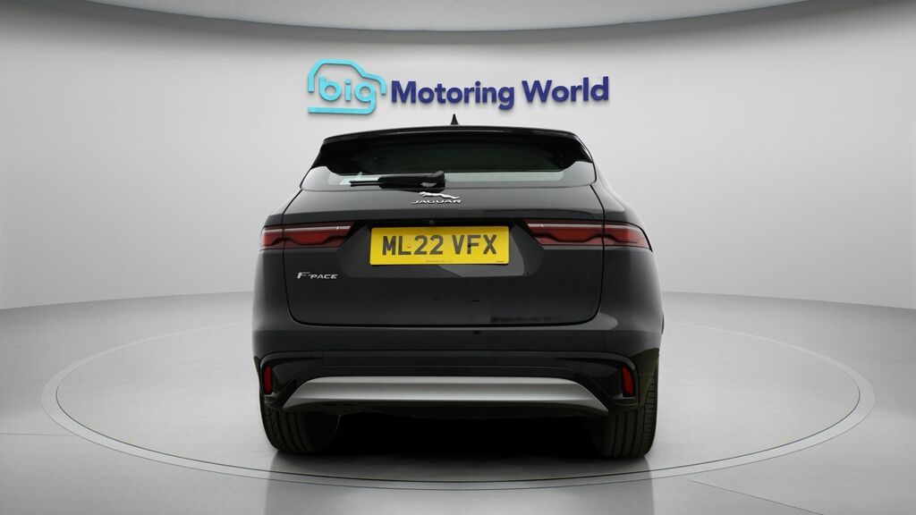 Jaguar F-Pace S Black #6