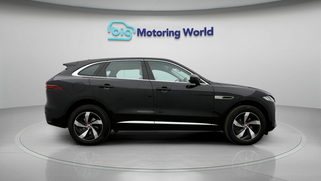 Jaguar F-Pace Jaguar Estate 2.0 D200 R-dynamic Hse Au Grey #8